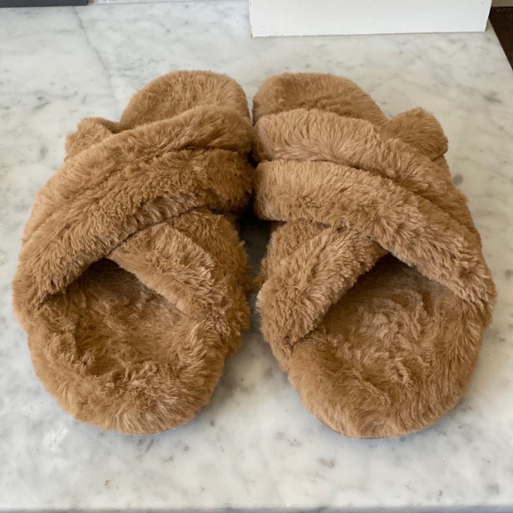 Anine Bing Lizzie Slides Crossover Puffy Faux Fur in Camel Size 41 US 11